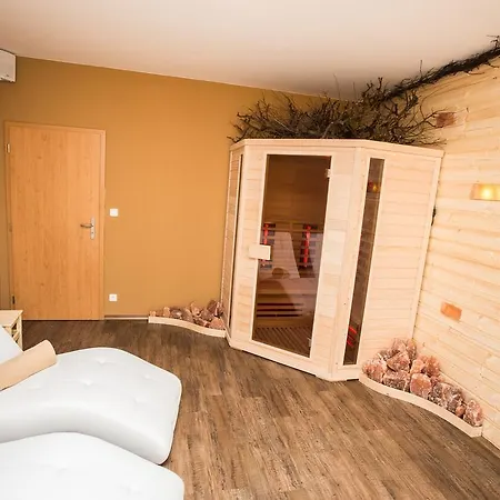 Garni 3* Trzeboń